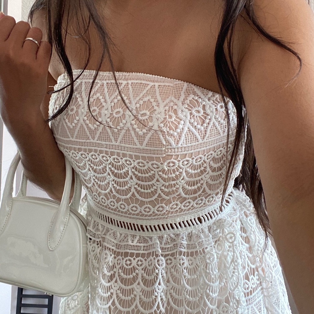 Cream and white dress. only worn once.
